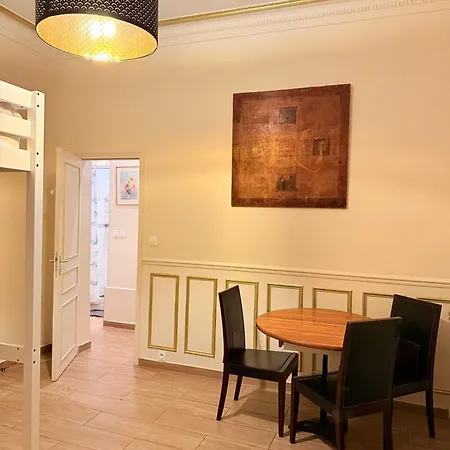 Apartment Hausmanien Elegant Dans Le 6eme