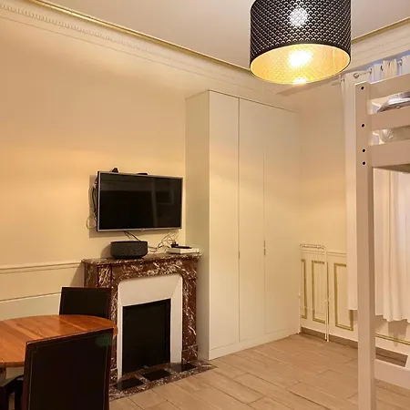 Hausmanien Elegant Dans Le 6eme * Paris